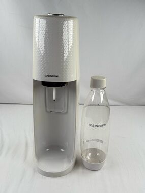 SodaStream Fizzi White Home Soda Maker with Bottle and CO2 Canister